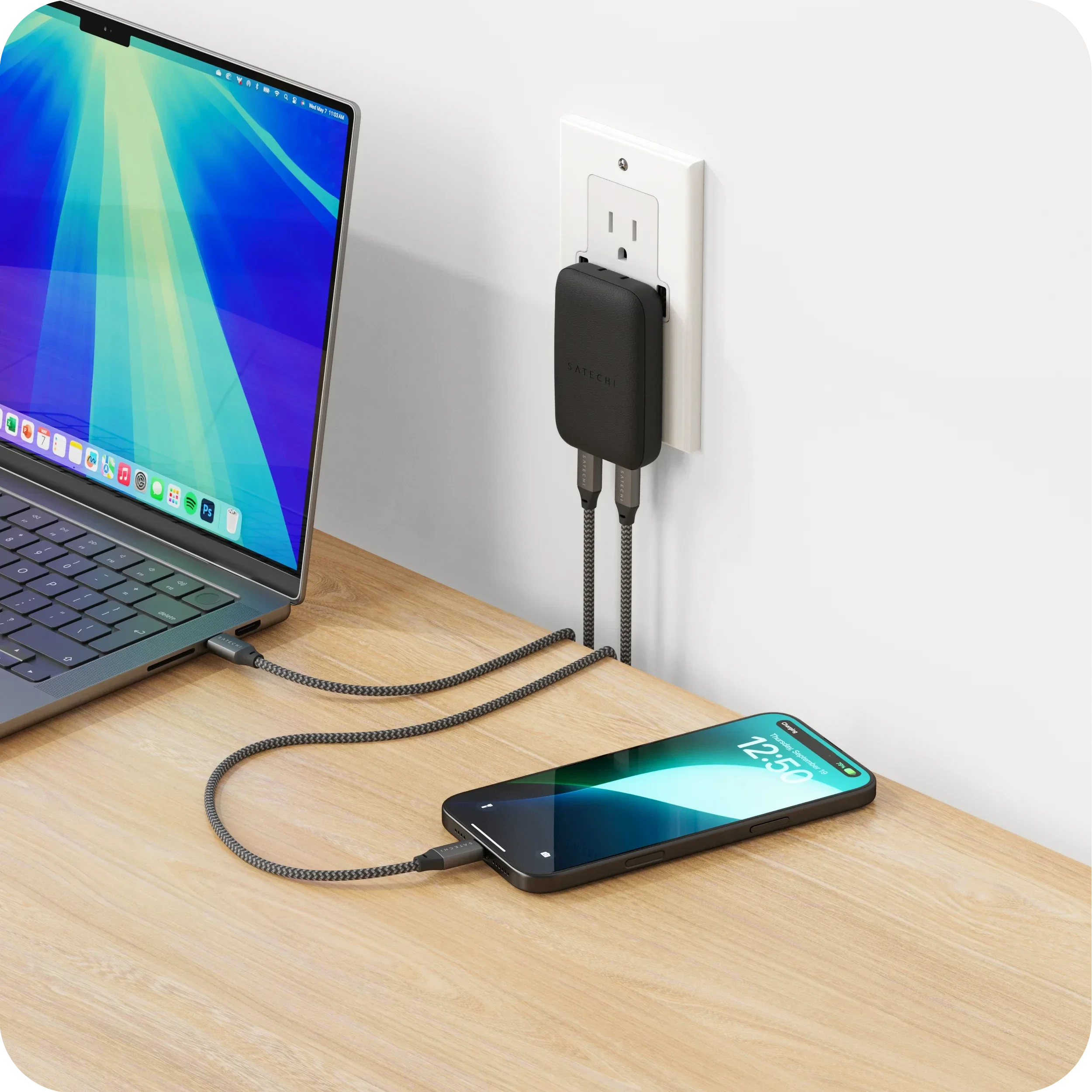 OntheGo™ 67W Slim Wall Charger