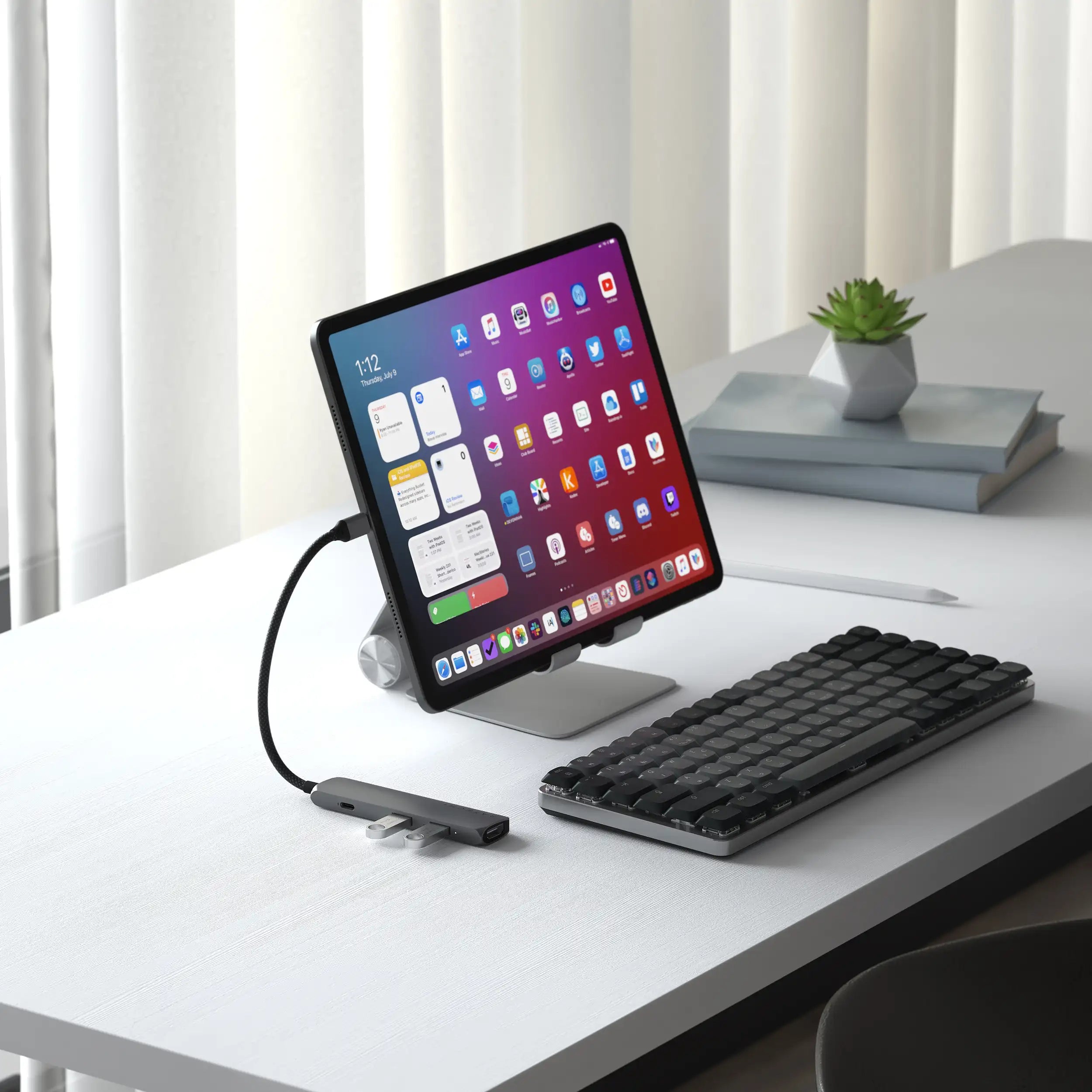 SM1 Slim Mechanical Backlit Bluetooth Keyboard