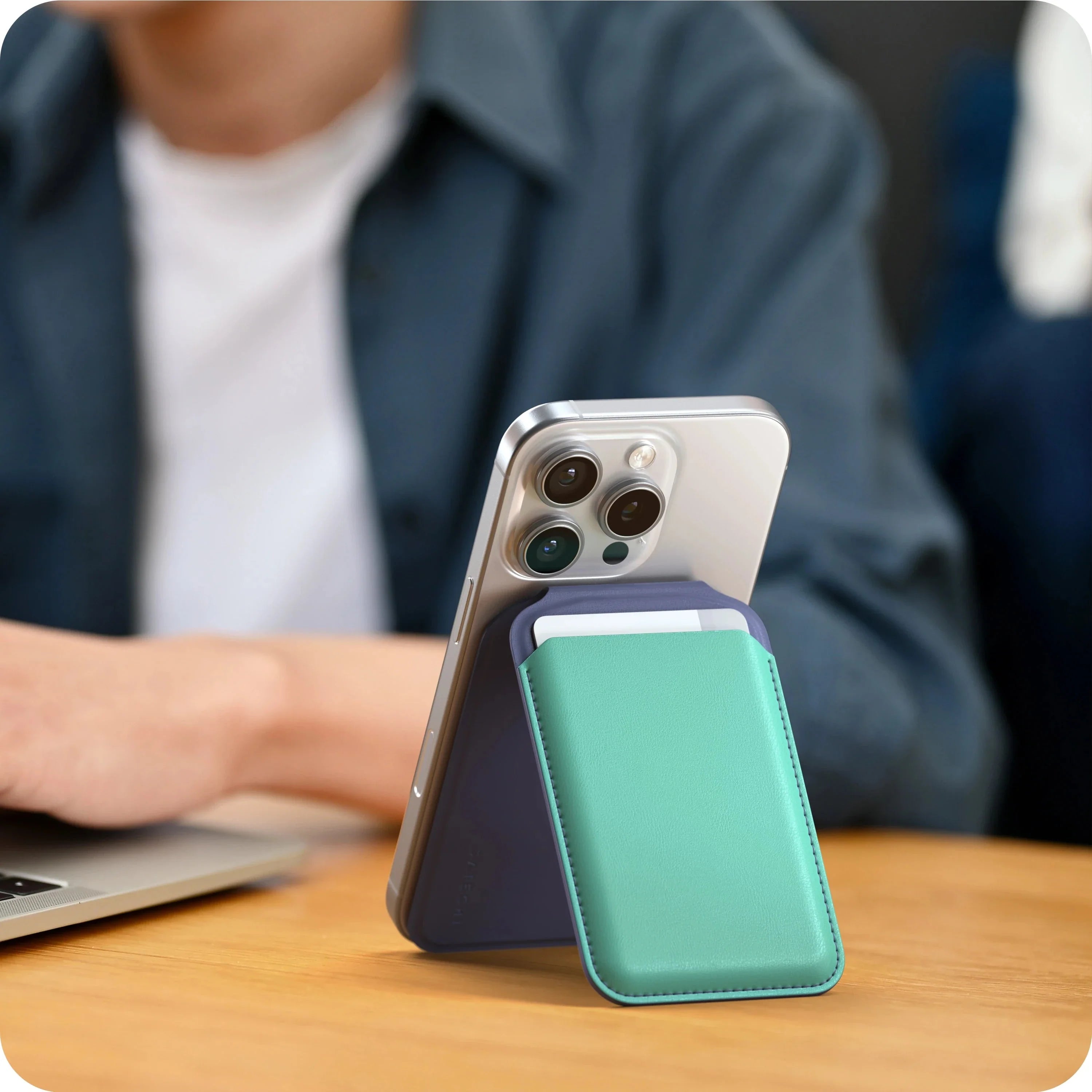 Vegan-Leather Magnetic Wallet Stand